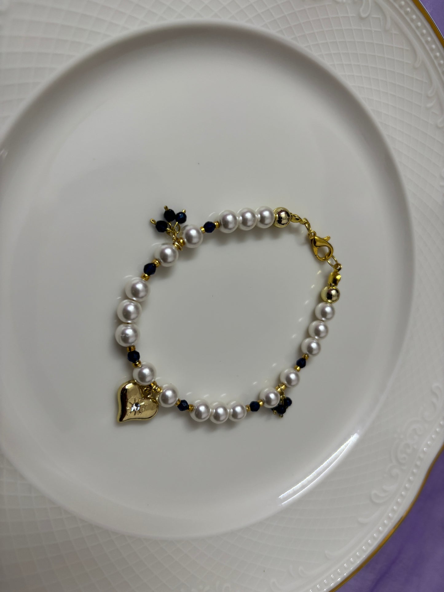 Bracelet pearls white and blue