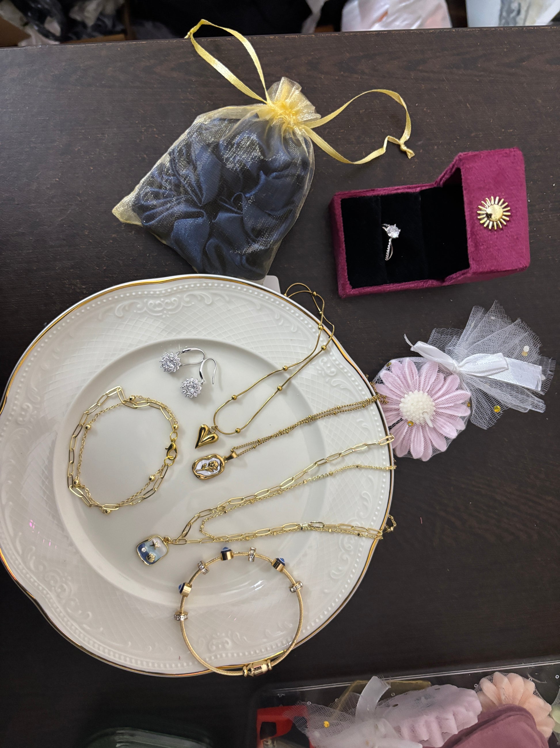 Aesthetic jewellery gift box India