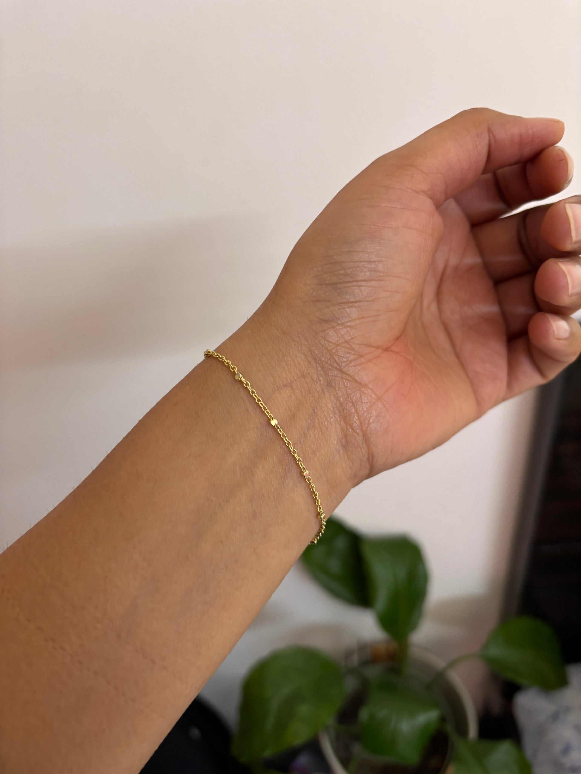 Elegant anti tarnish bracelet for daily wear