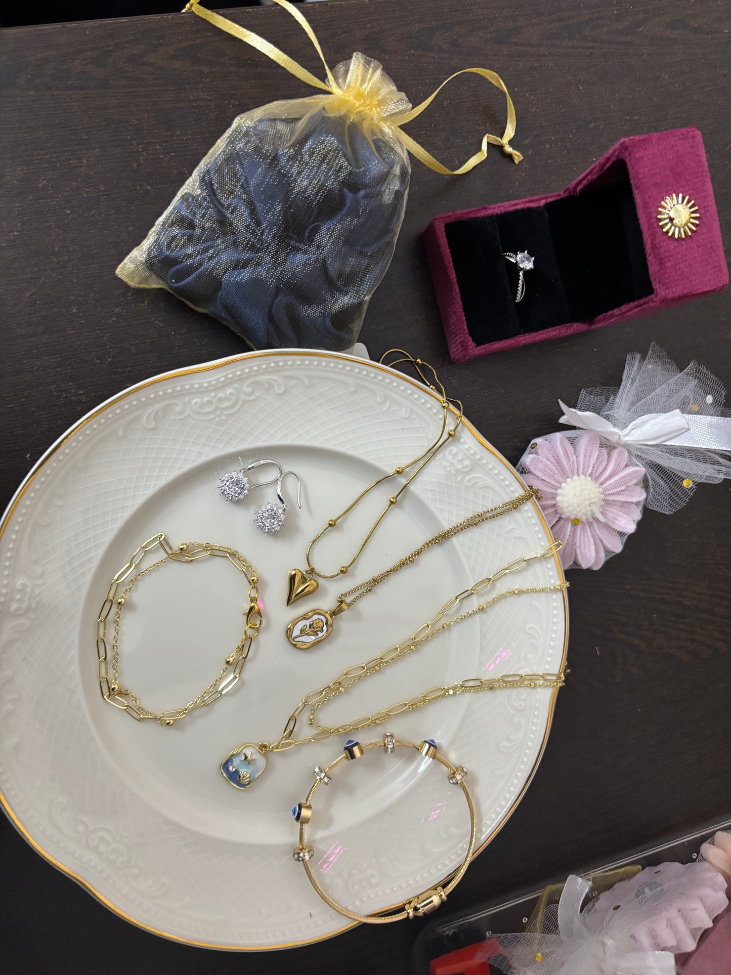 Luxury Valentine’s Day Jewelry Gift Set – Handcrafted Pearl & Gold Charm Collection for Her