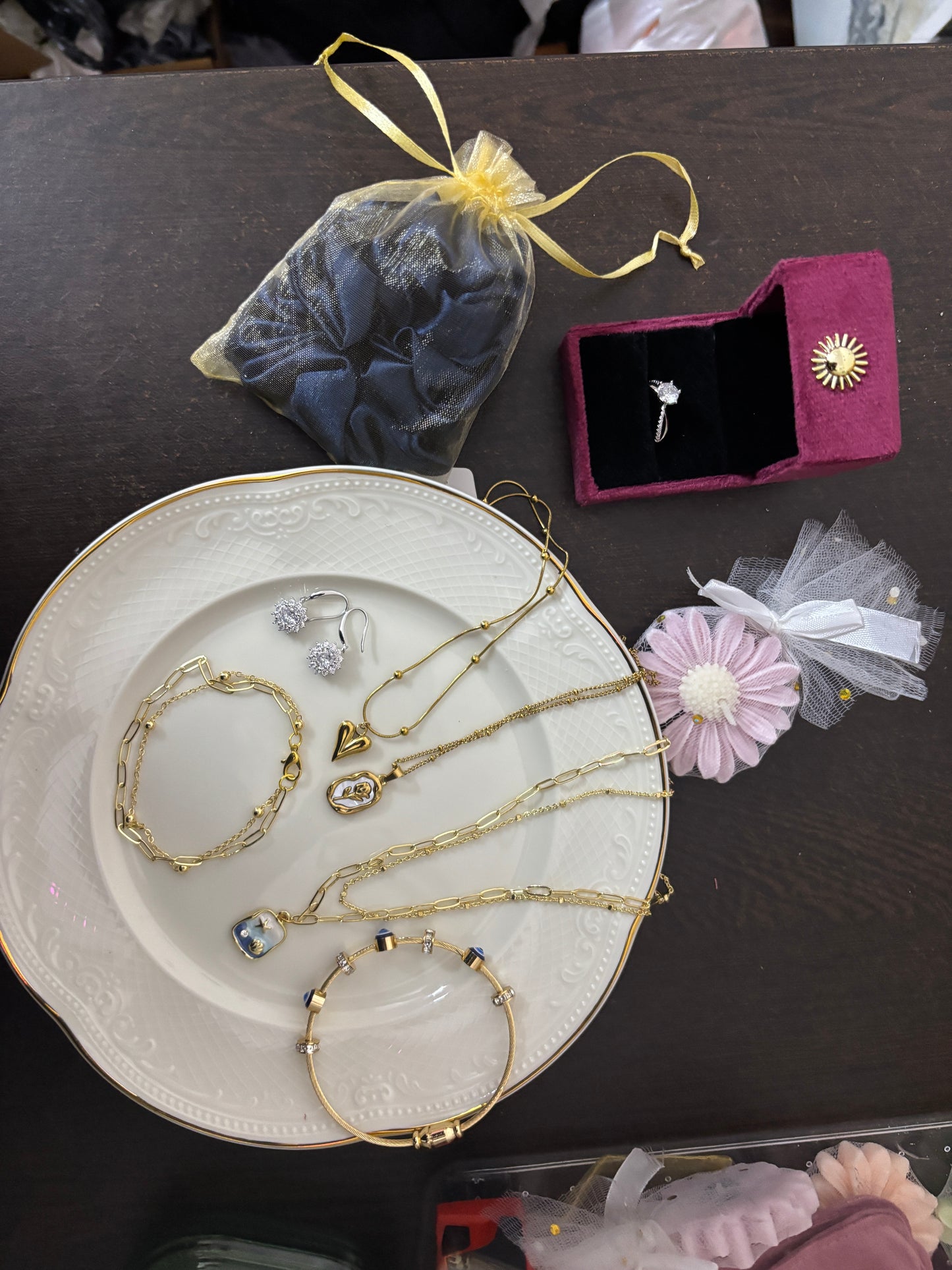 Luxury Valentine’s Day Jewelry Gift Set – Handcrafted Pearl & Gold Charm Collection for Her