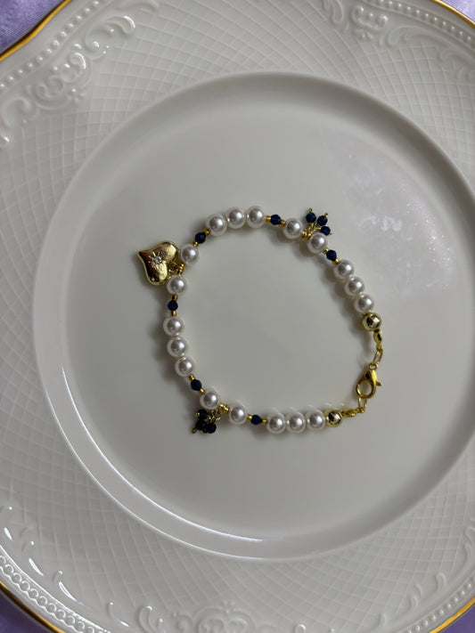 Bracelet pearls white and blue