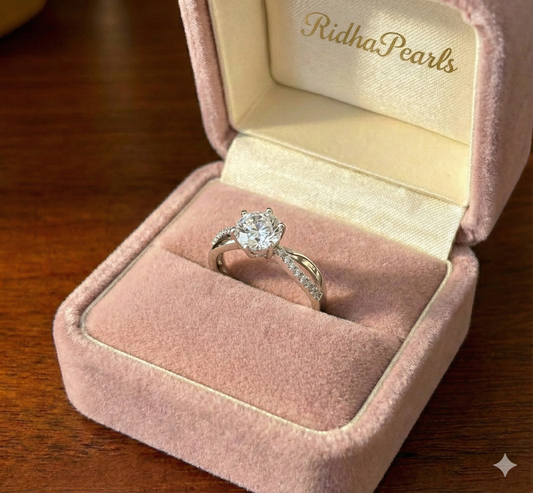 Beautiful elegant ring